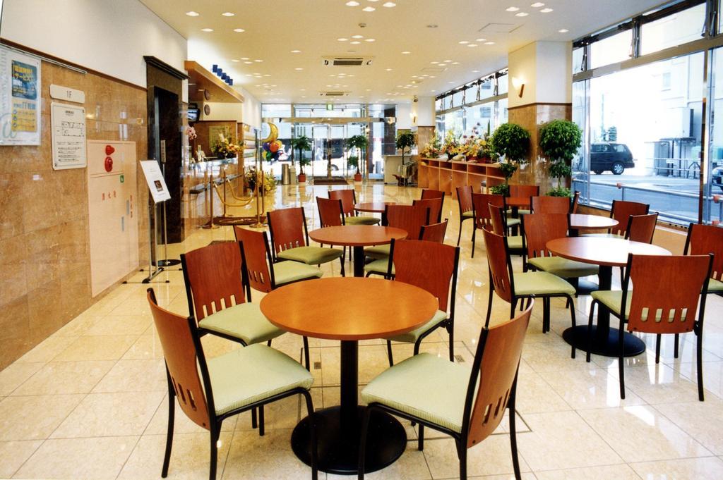 Toyoko Inn Hokkaido Asahikawa Ekimae Ichijo Dori Εξωτερικό φωτογραφία